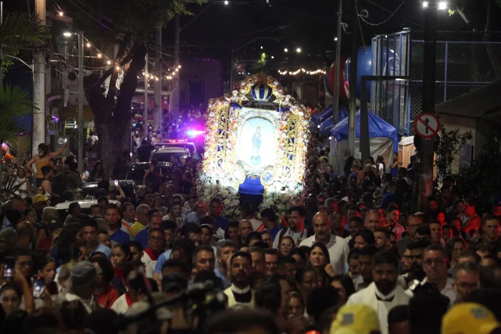 Turismo Religioso em Recife: Uma Viagem de Fé 5 turismo religioso festa do morro