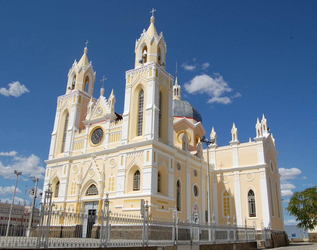 Santuário de São Francisco das Chagas: Canindé-Ce 1 santuário, são francisco das chagas, ceará