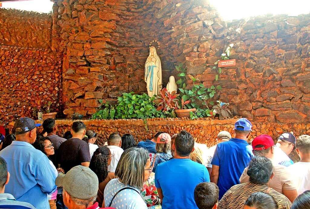 Santuário de São Francisco das Chagas: Canindé-Ce 5 santuário, são francisco das chagas, ceará
