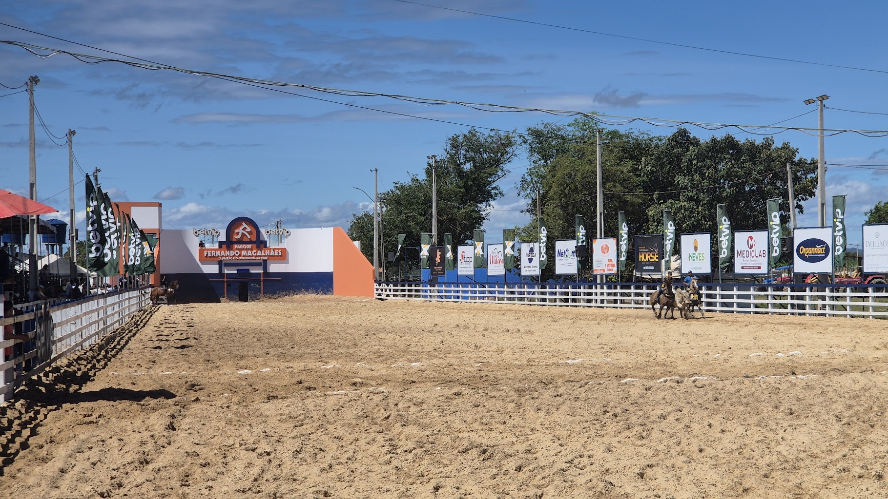 Pista de Vaquejada em Piracuruca-PI, Fernando Magalhães